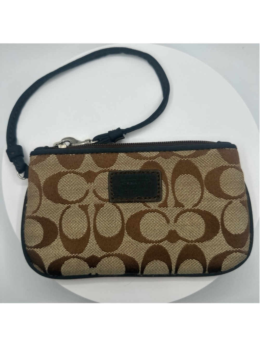 COACH TAN AND BROWN SIGNATURE WRISTLET EUC